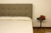 Tête de lit en cuir taupe moderne à carreaux surpiqués