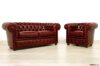 Canapé Chesterfield rouge vieilli à la main
