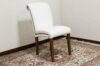 Chaise en cuir rembourrée