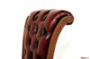 Chaise classique à dossier capitonné
