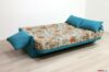 Canapé convertible pliant ouvert en tissu floral