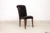 Chaise Chesterfield capitonnée en cuir marron