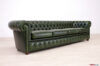 Canapé Chesterfield 4 places vert anglais vieilli à la main