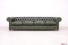 Canapé Chesterfield 4 places vert anglais en cuir vieilli à la main