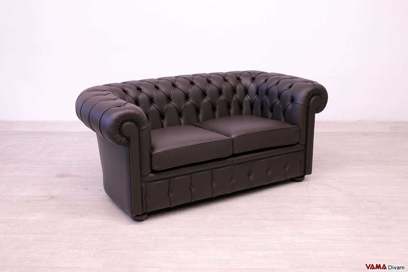 Canapé Chesterfield 2 places en marron chocolat
