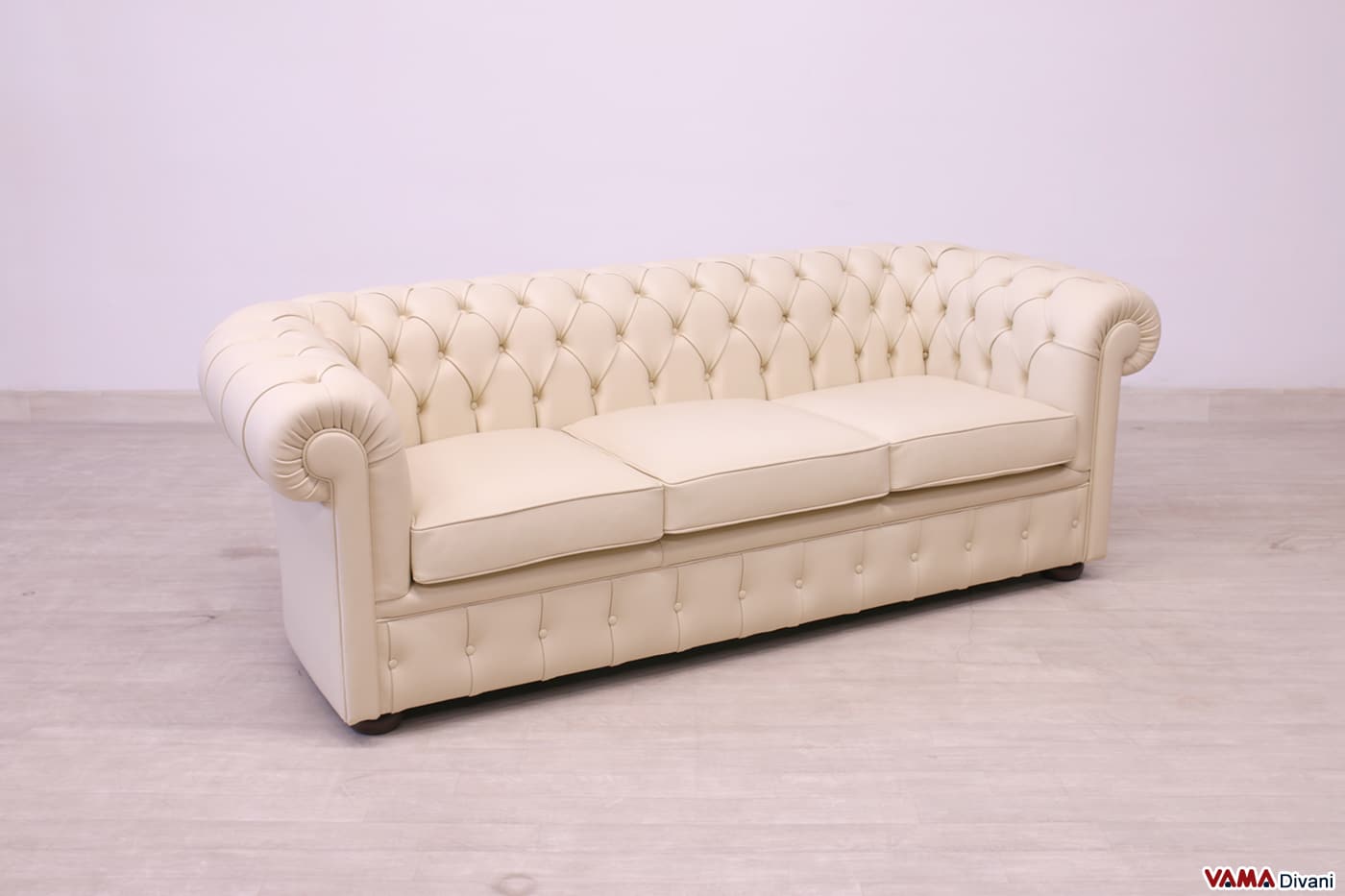 Canapé Chesterfield 3 places en cuir beige épais