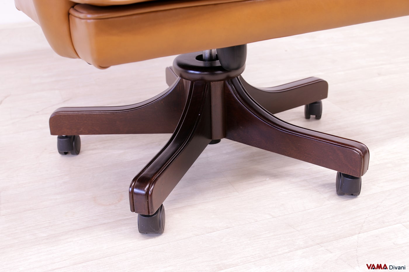 Fauteuil de direction Executive en cuir cognac